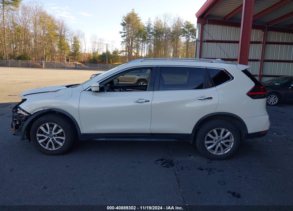 2018 NISSAN ROGUE SV VIN: JN8AT2MV4JW351087