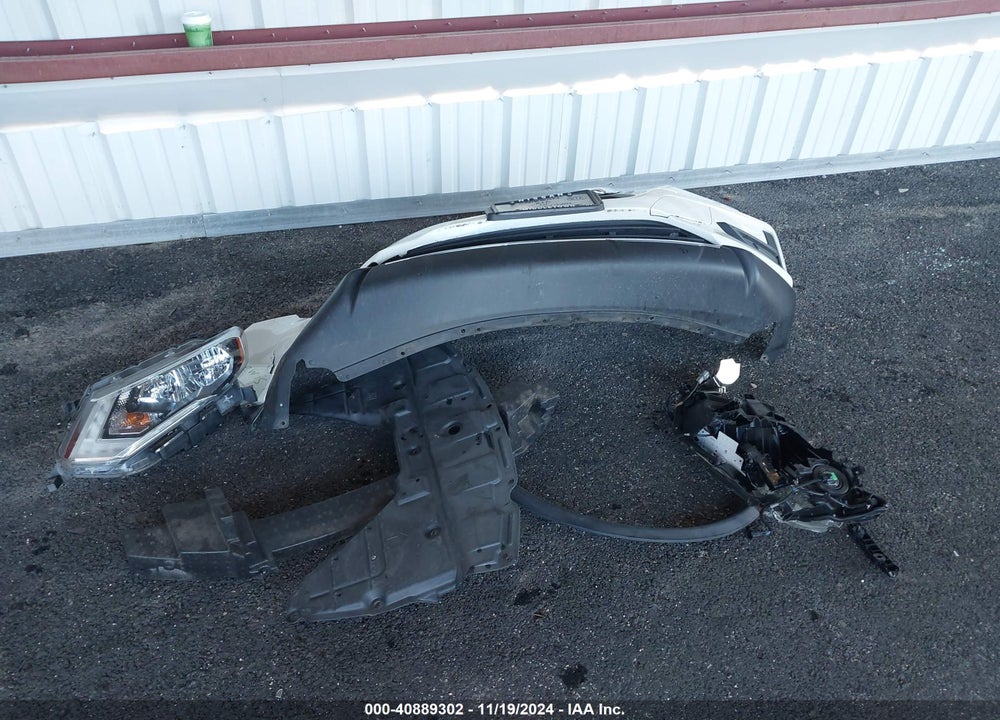 2018 NISSAN ROGUE SV VIN: JN8AT2MV4JW351087