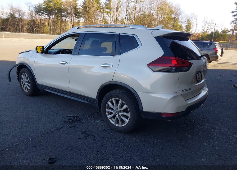 2018 NISSAN ROGUE SV VIN: JN8AT2MV4JW351087