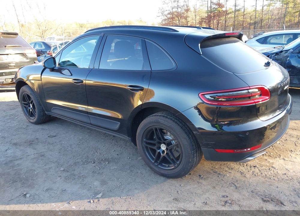 2017 PORSCHE MACAN VIN: WP1AA2A55HLB04659