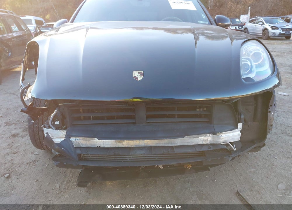 2017 PORSCHE MACAN VIN: WP1AA2A55HLB04659