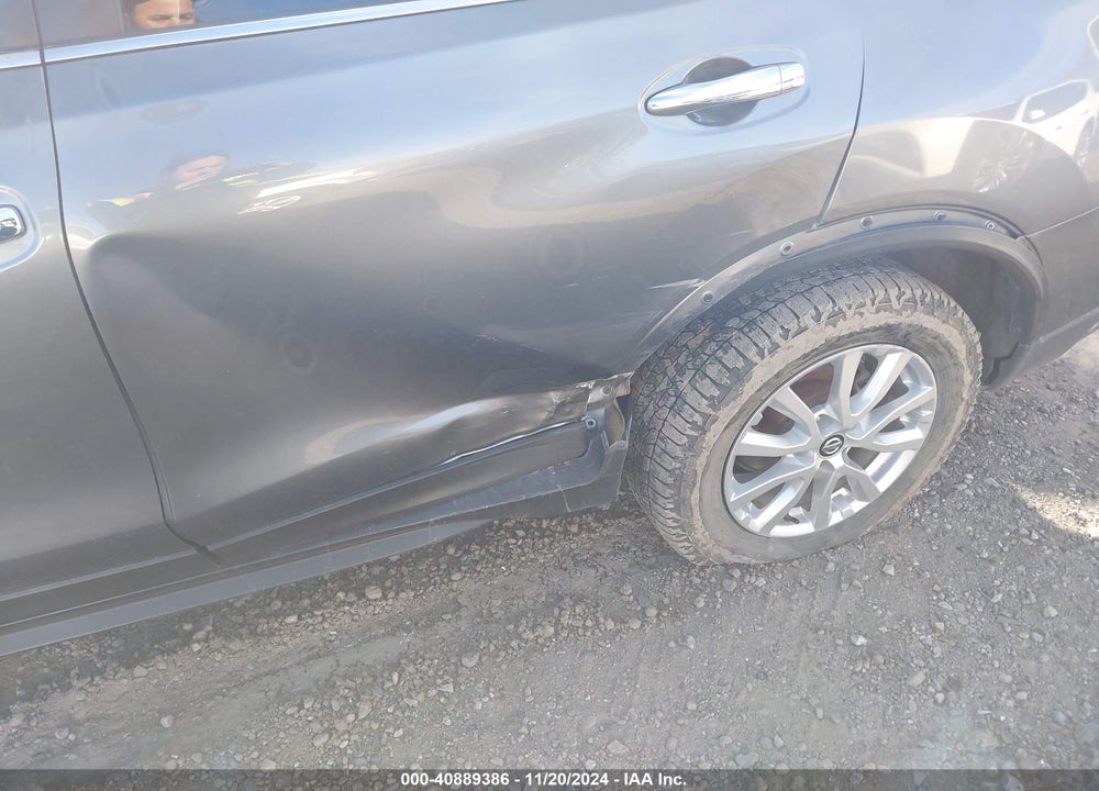 2018 NISSAN ROGUE SV VIN: JN8AT2MVXJW300368