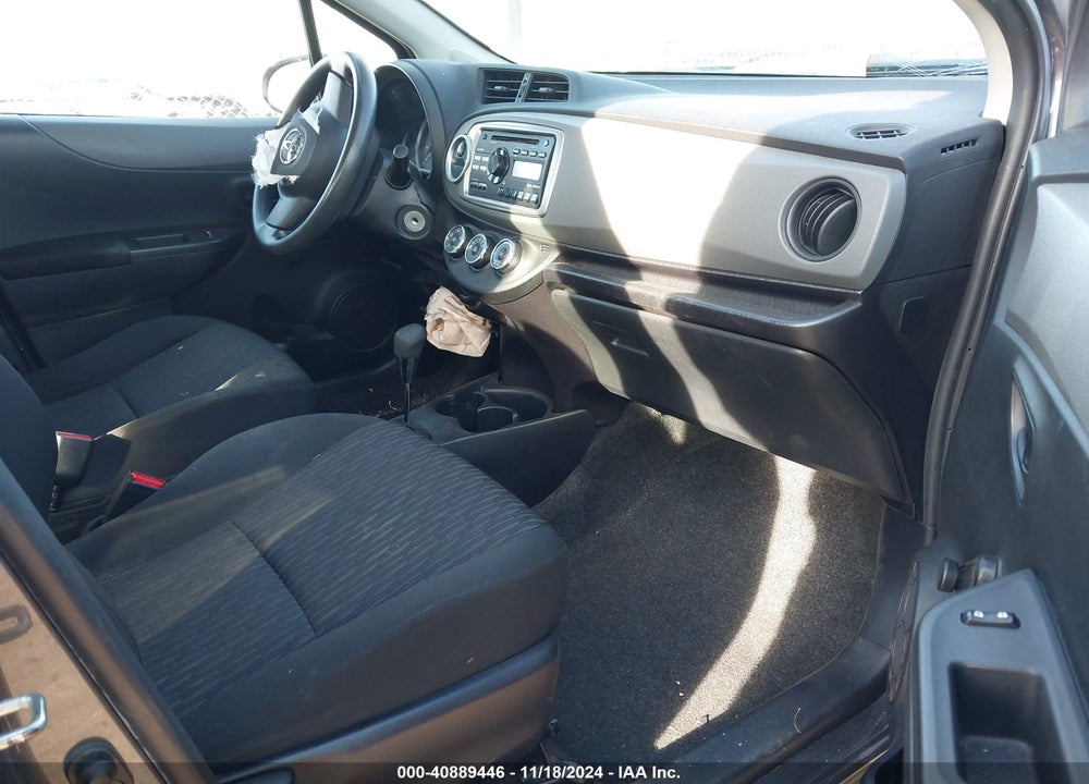 2014 TOYOTA YARIS L (TMMF PLANT) VIN: VNKKTUD37EA005555