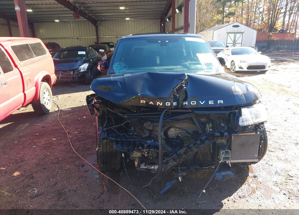 2020 LAND ROVER RANGE ROVER P525 HSE VIN: SALGS2SE2LA569369