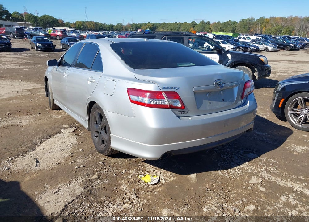 2011 TOYOTA CAMRY SE VIN: 4T1BF3EK1BU683885