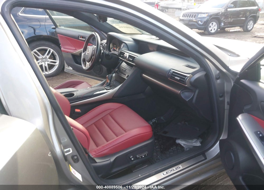 2018 LEXUS IS 300 VIN: JTHC81D23J5031740