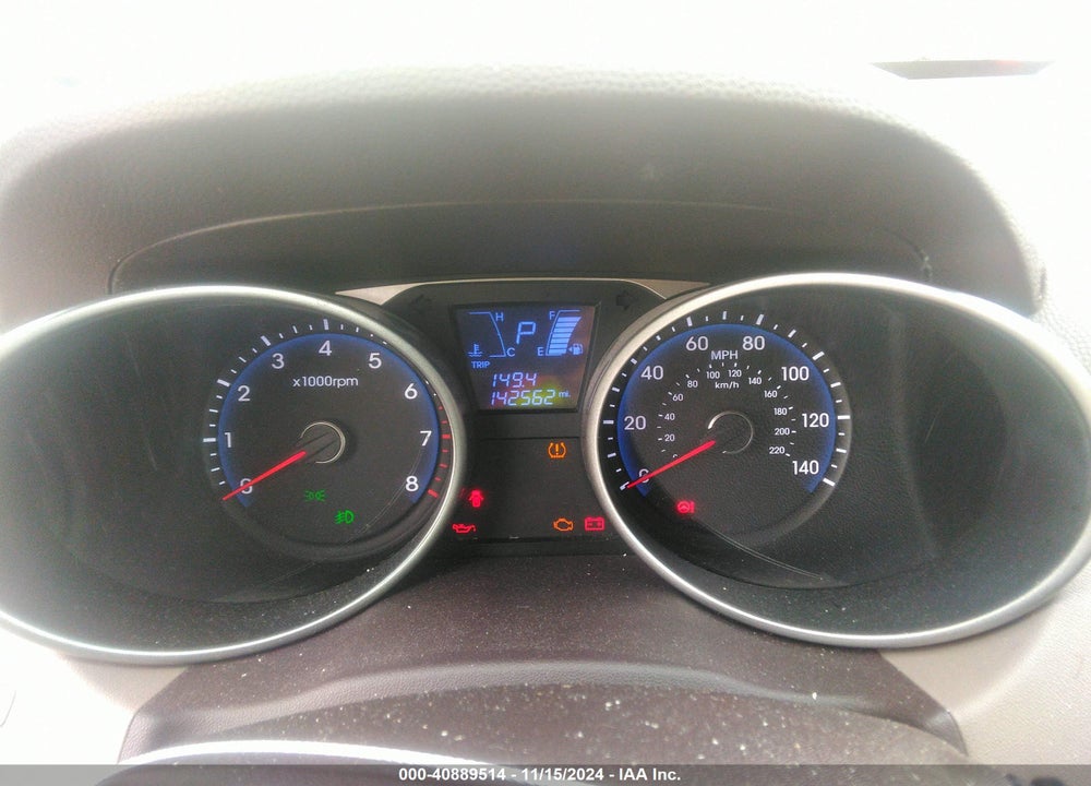 2015 HYUNDAI TUCSON SE VIN: KM8JU3AG5FU961079