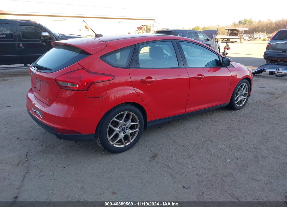 2015 FORD FOCUS SE VIN: 1FADP3K25FL283375