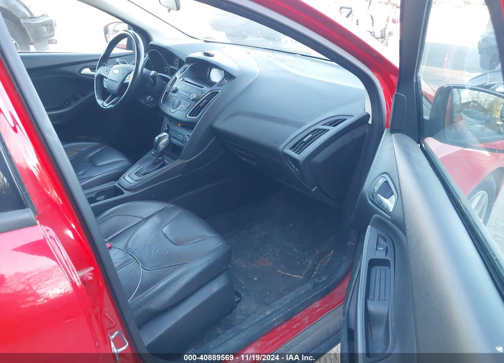 2015 FORD FOCUS SE VIN: 1FADP3K25FL283375