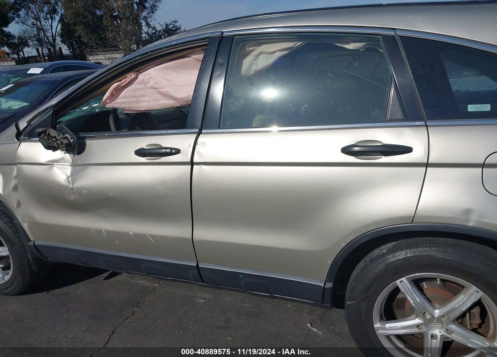2009 HONDA CR-V LX VIN: JHLRE38319C007417