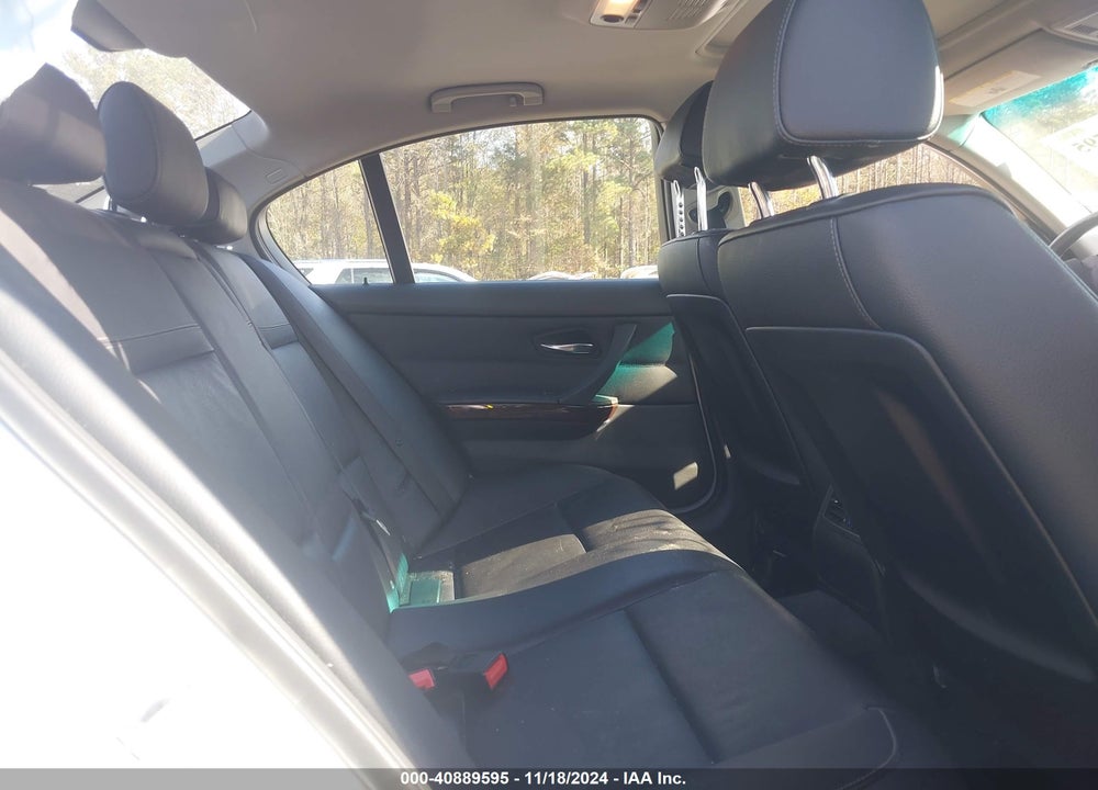 2011 BMW 328 VIN: WBAPK5G59BNN30252