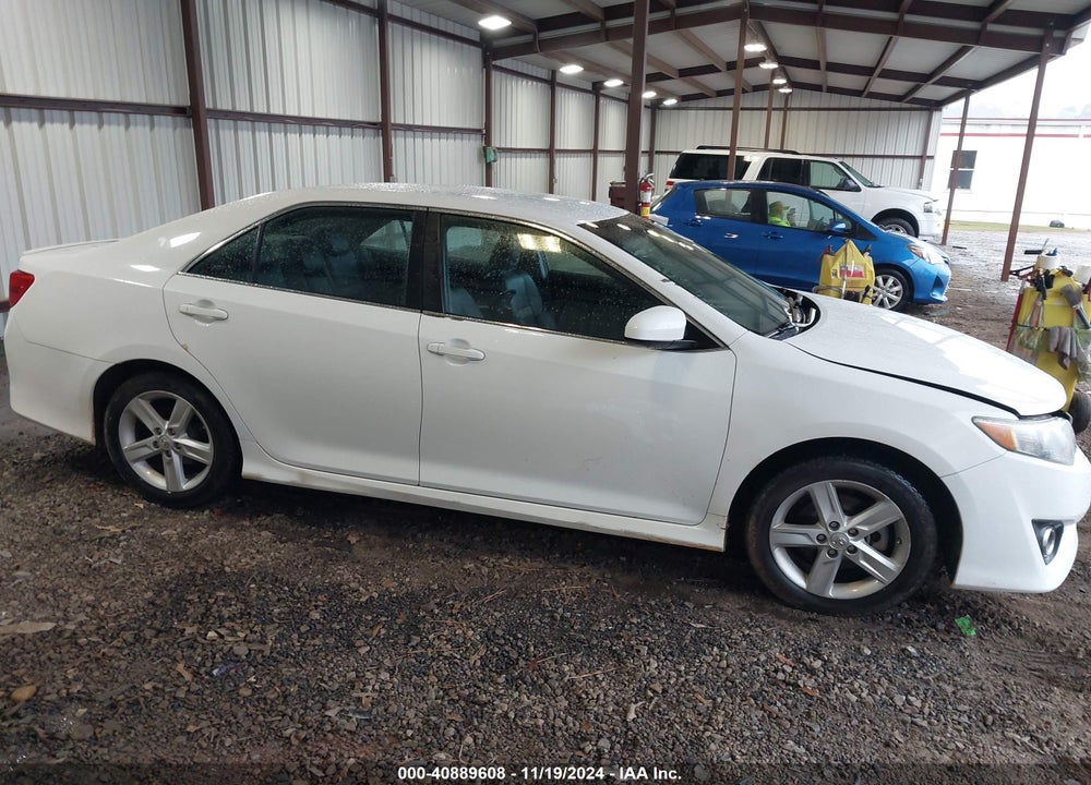 2014 TOYOTA CAMRY SE VIN: 4T1BF1FK3EU376774