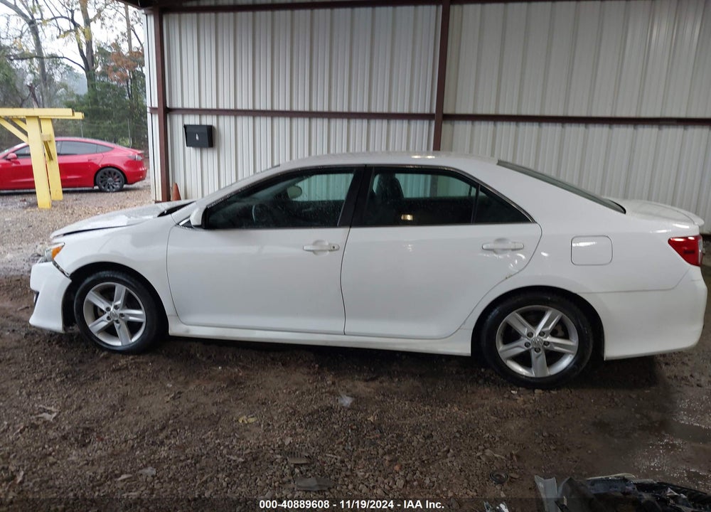 2014 TOYOTA CAMRY SE VIN: 4T1BF1FK3EU376774