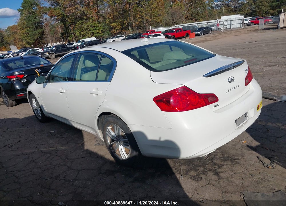 2015 INFINITI Q40 VIN: JN1CV6AR4FM650503