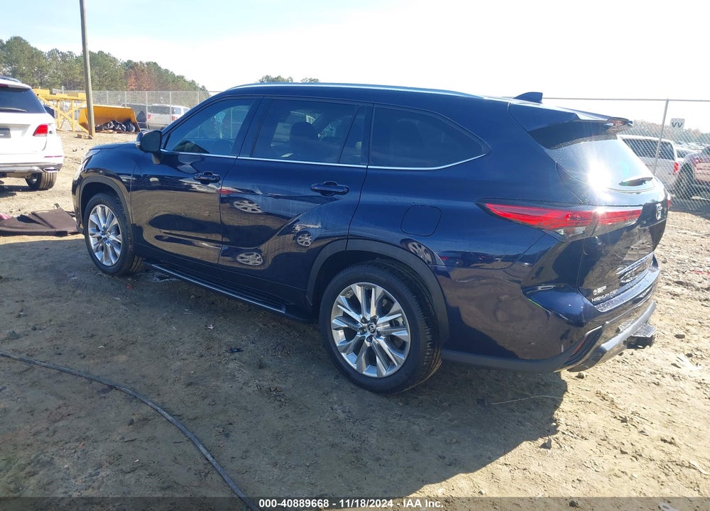 2023 TOYOTA HIGHLANDER LIMITED VIN: 5TDKDRAH7PS043196