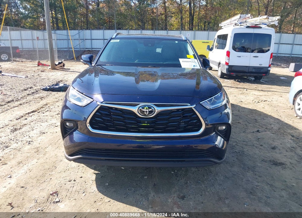 2023 TOYOTA HIGHLANDER LIMITED VIN: 5TDKDRAH7PS043196