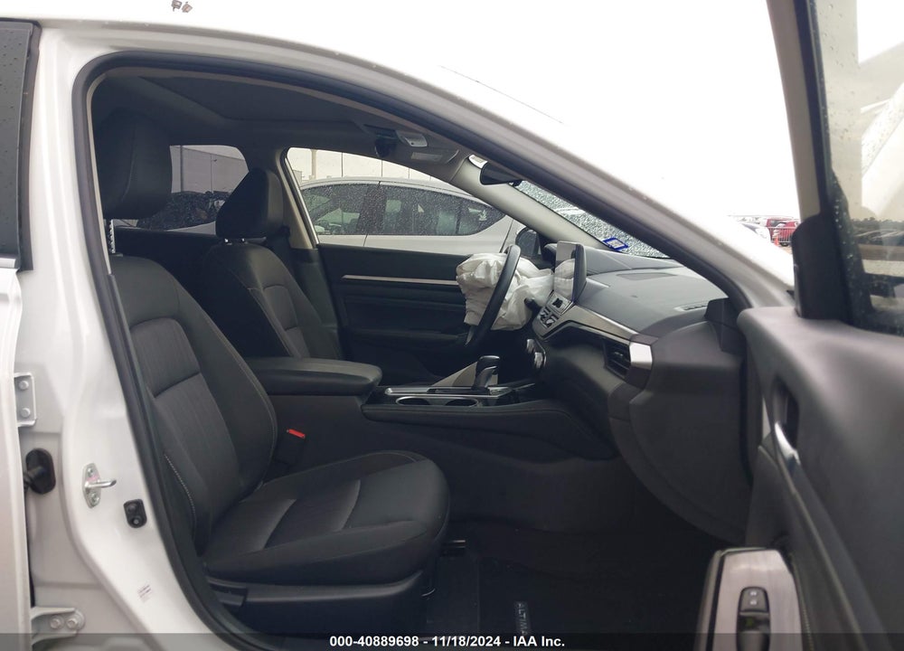 2023 NISSAN ALTIMA SV FWD VIN: 1N4BL4DV8PN423876