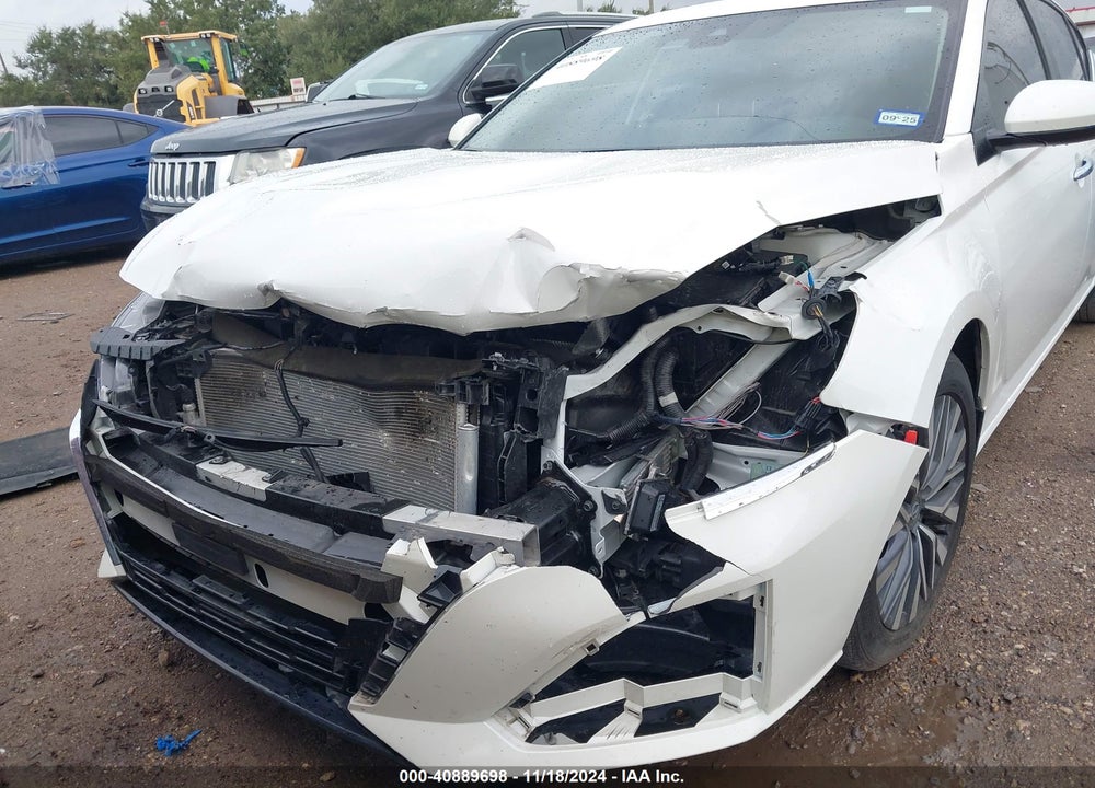 2023 NISSAN ALTIMA SV FWD VIN: 1N4BL4DV8PN423876