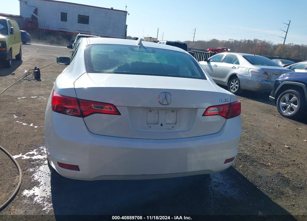 2013 ACURA ILX 2.0L VIN: 19VDE1F32DE017480