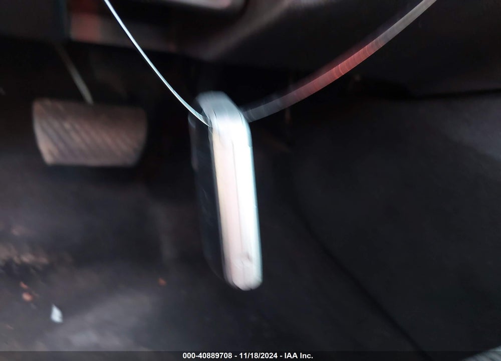 2013 ACURA ILX 2.0L VIN: 19VDE1F32DE017480