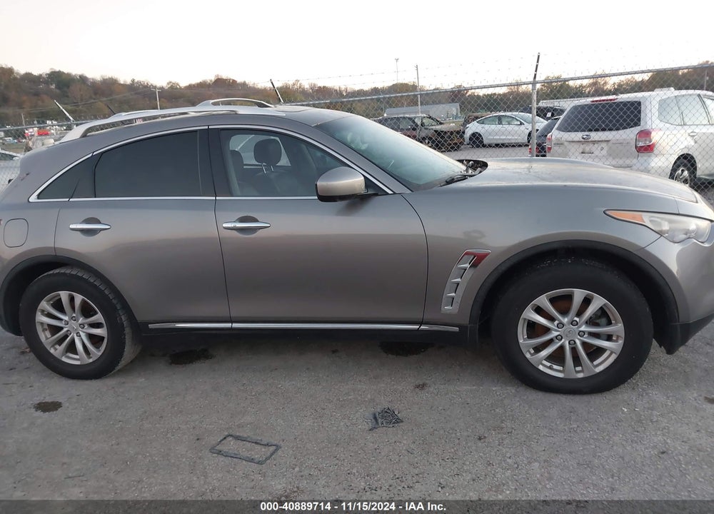 2011 INFINITI FX35 VIN: JN8AS1MW2BM731192
