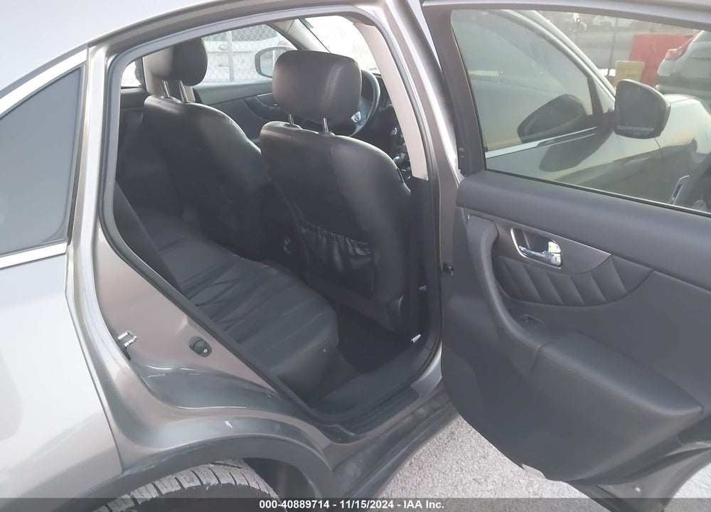 2011 INFINITI FX35 VIN: JN8AS1MW2BM731192