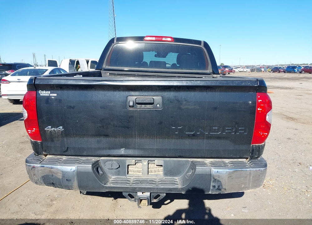 2018 TOYOTA TUNDRA LIMITED 5.7L V8 VIN: 5TFHW5F19JX680374