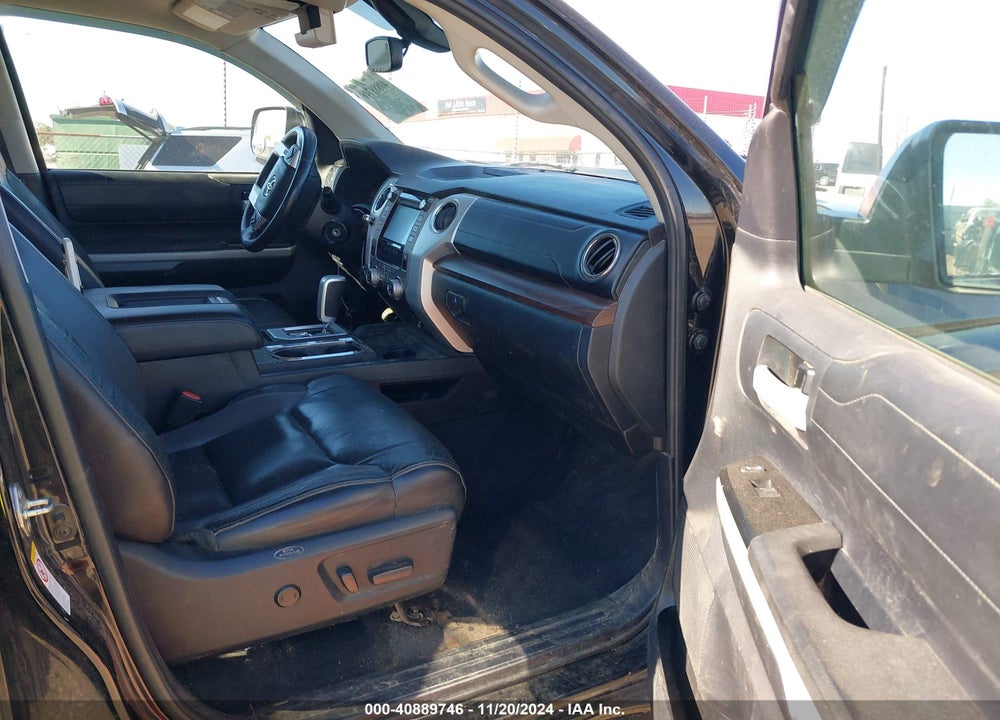 2018 TOYOTA TUNDRA LIMITED 5.7L V8 VIN: 5TFHW5F19JX680374