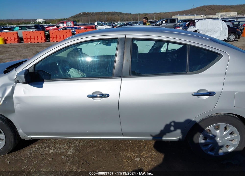 2019 NISSAN VERSA 1.6 SV VIN: 3N1CN7AP2KL859635