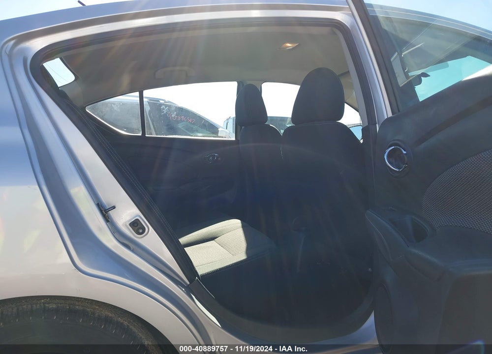 2019 NISSAN VERSA 1.6 SV VIN: 3N1CN7AP2KL859635