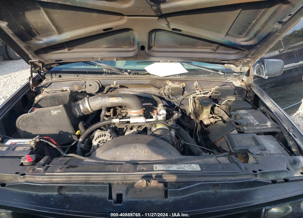 1996 CHEVROLET SUBURBAN C2500 VIN: 3GNGC26R4TG154001