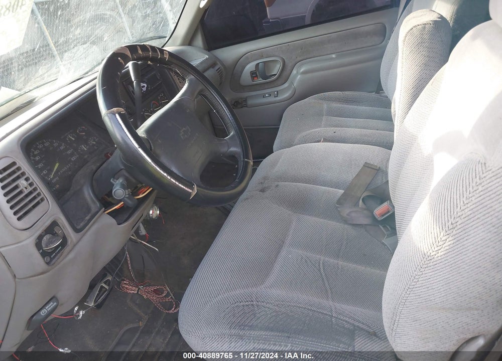 1996 CHEVROLET SUBURBAN C2500 VIN: 3GNGC26R4TG154001