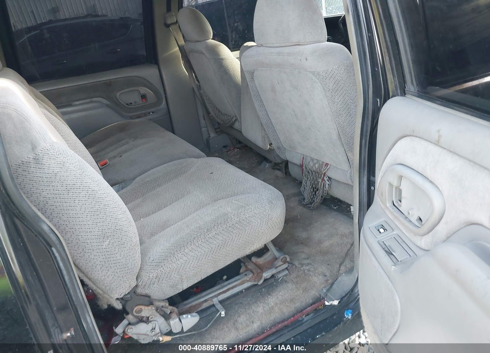 1996 CHEVROLET SUBURBAN C2500 VIN: 3GNGC26R4TG154001