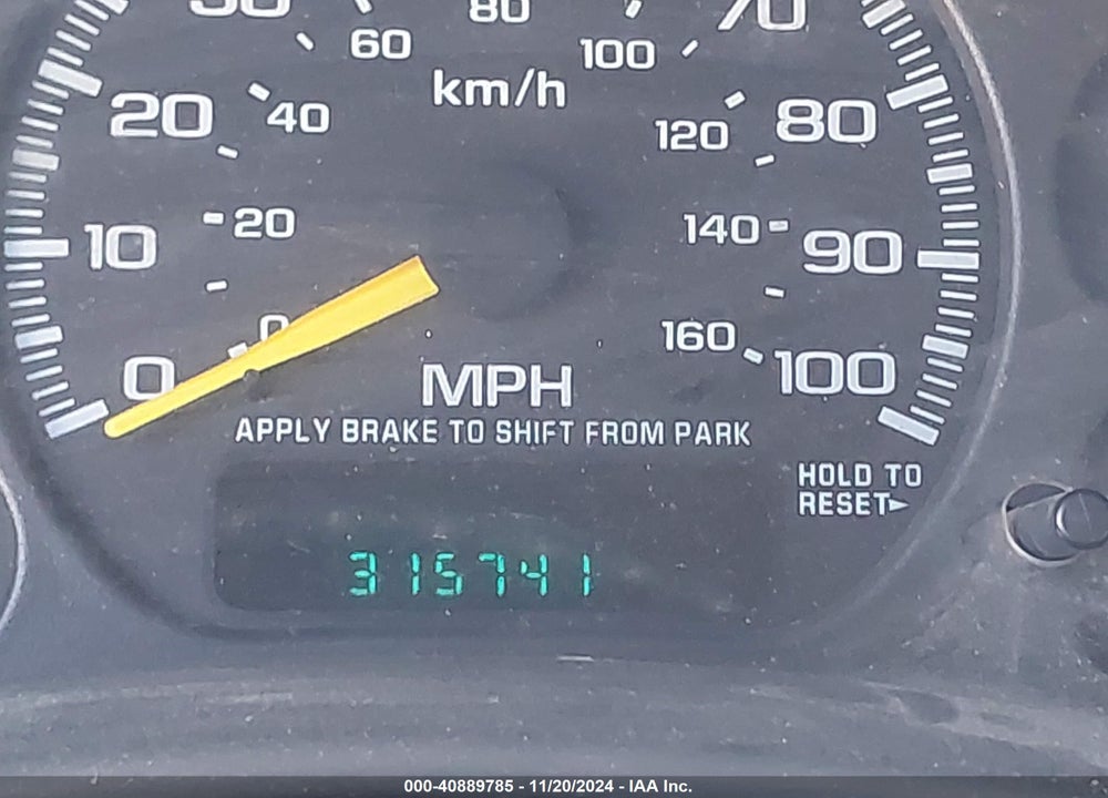 2000 CHEVROLET SILVERADO 1500 LS VIN: 2GCEK19T6Y1139200
