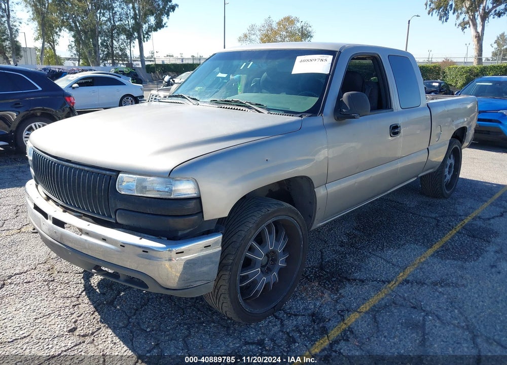 2000 CHEVROLET SILVERADO 1500 LS VIN: 2GCEK19T6Y1139200