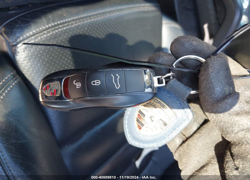 2013 PORSCHE CAYENNE S VIN: WP1AB2A23DLA85171