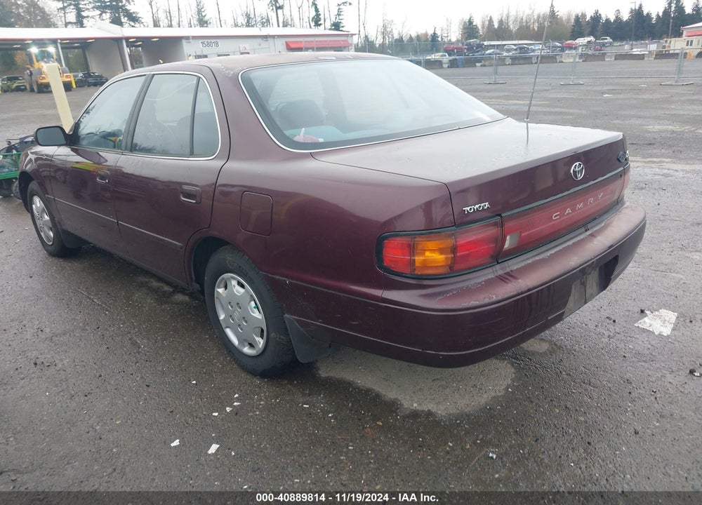 1992 TOYOTA CAMRY LE VIN: JT2SK12E9N0061252