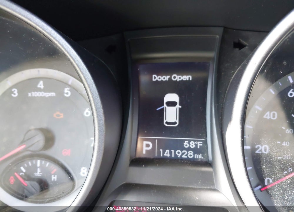 2015 HYUNDAI SANTA FE SPORT 2.4L VIN: 5XYZT3LB2FG295800