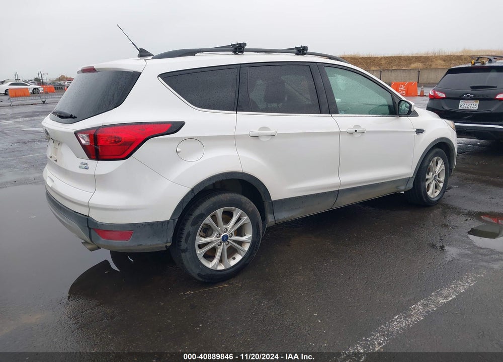 2019 FORD ESCAPE SEL VIN: 1FMCU9HD2KUA06452