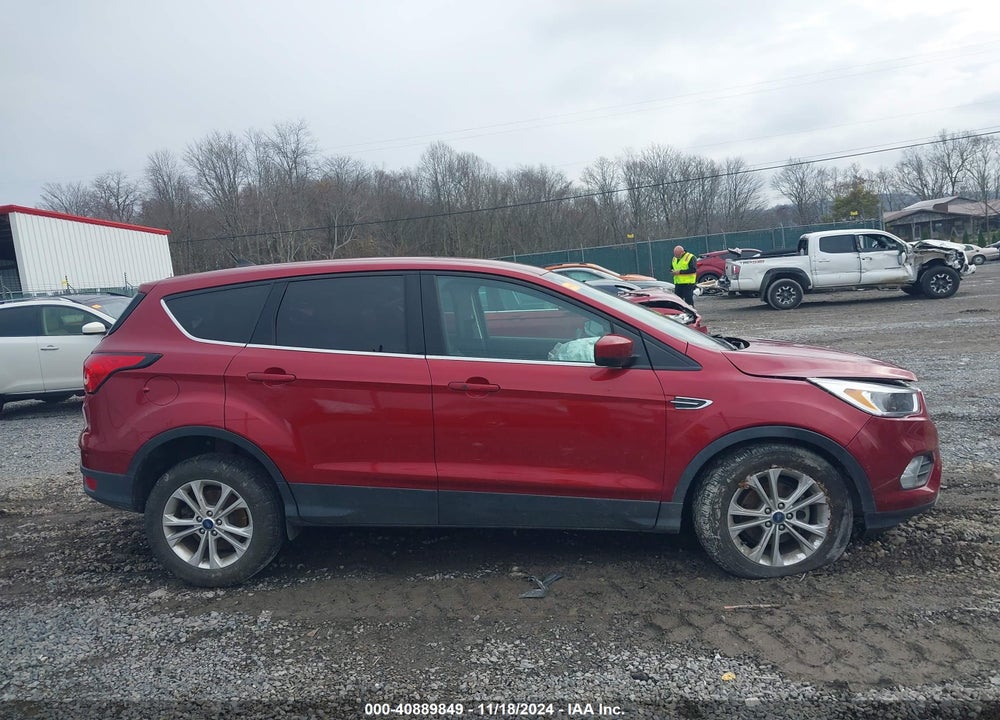 2019 FORD ESCAPE SE VIN: 1FMCU0GD4KUA89900