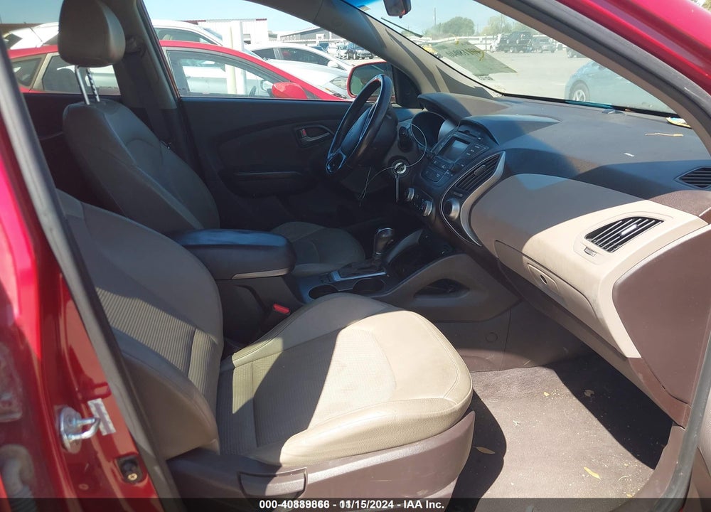 2015 HYUNDAI TUCSON SE VIN: KM8JU3AG8FU048347