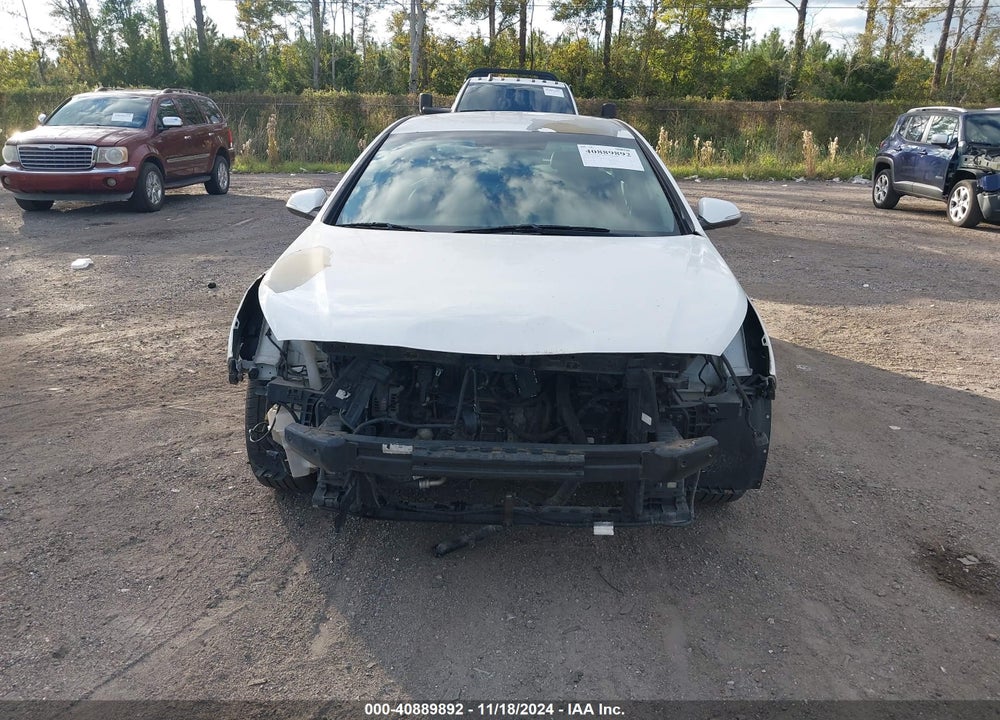 2015 HYUNDAI SONATA SPORT VIN: 5NPE34AF4FH051066