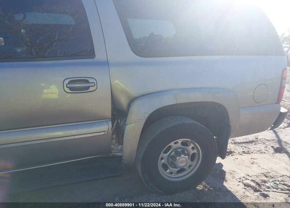 2001 CHEVROLET SUBURBAN 2500 LT VIN: 3GNGC26G91G163174