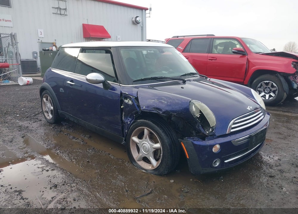 2005 MINI COOPER VIN: WMWRC335X5TJ73194