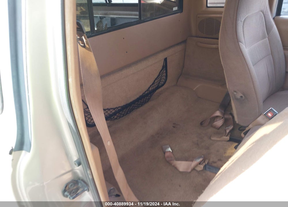 1996 MAZDA B3000 CAB PLUS VIN: 4F4CR16U6TTM15269