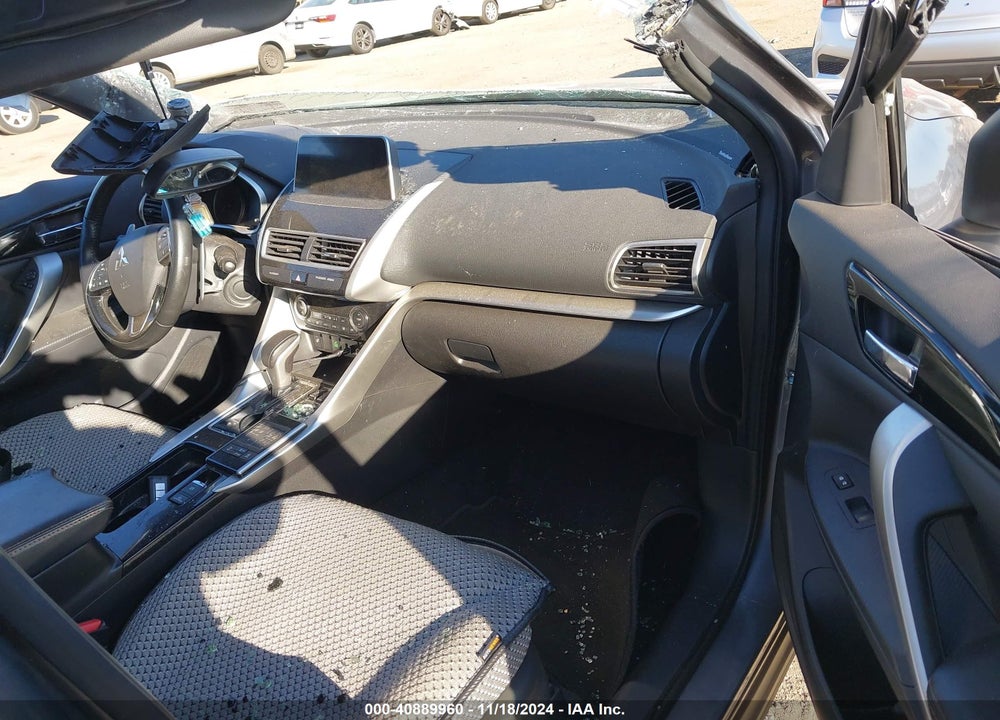 2020 MITSUBISHI ECLIPSE CROSS SE 1.5T AWC/SEL 1.5T AWC VIN: JA4AT5AA6LZ017640