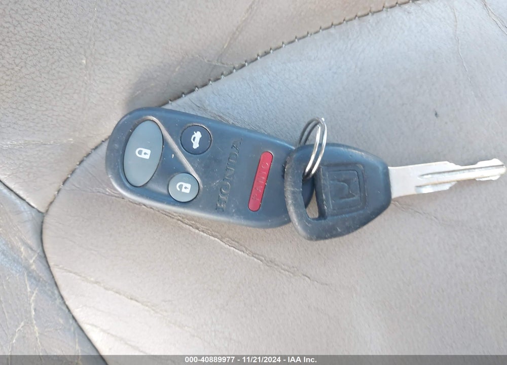 2000 HONDA ACCORD 3.0 EX VIN: 1HGCG1650YA054942