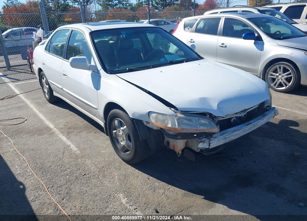 2000 HONDA ACCORD 3.0 EX VIN: 1HGCG1650YA054942