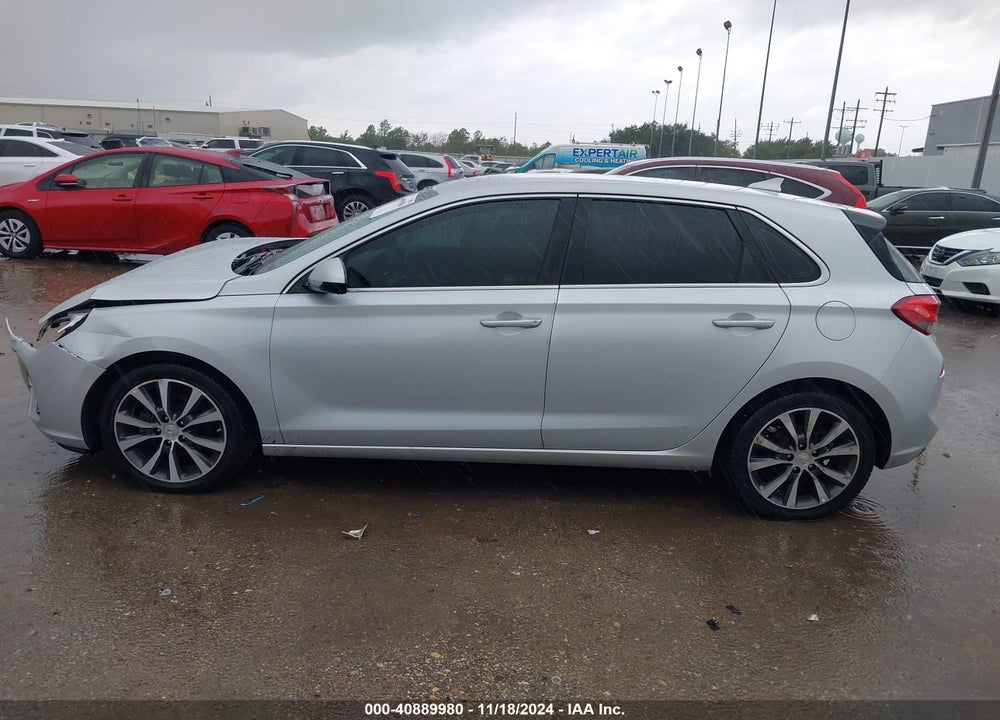 2018 HYUNDAI ELANTRA GT VIN: KMHH35LE9JU062050