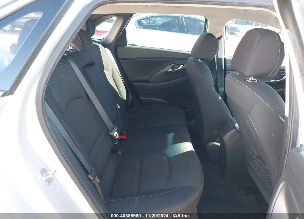 2018 HYUNDAI ELANTRA GT VIN: KMHH35LE9JU062050